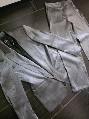 Zara Silver Textured Blazer & Pant Suit - Silver